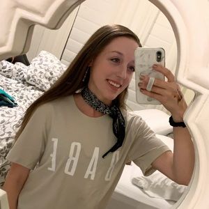 Meet your Posher, Claire